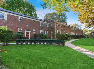 2226 Palmer Ave APT 2B, New Rochelle, NY 10801