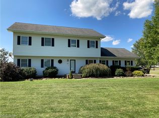 43 Case Rd, Beloit, OH 44609