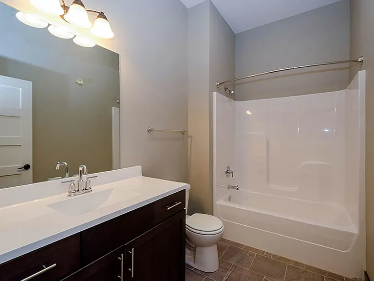 Depot Building C Luxury Rentals — Photo 30