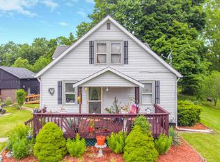215 Schmitt Ln, Metamora, IL 61548