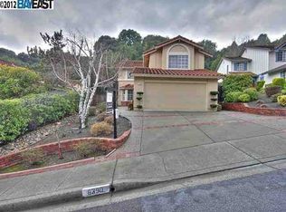 6390 Ridgewood Dr, Castro Valley, CA 94552