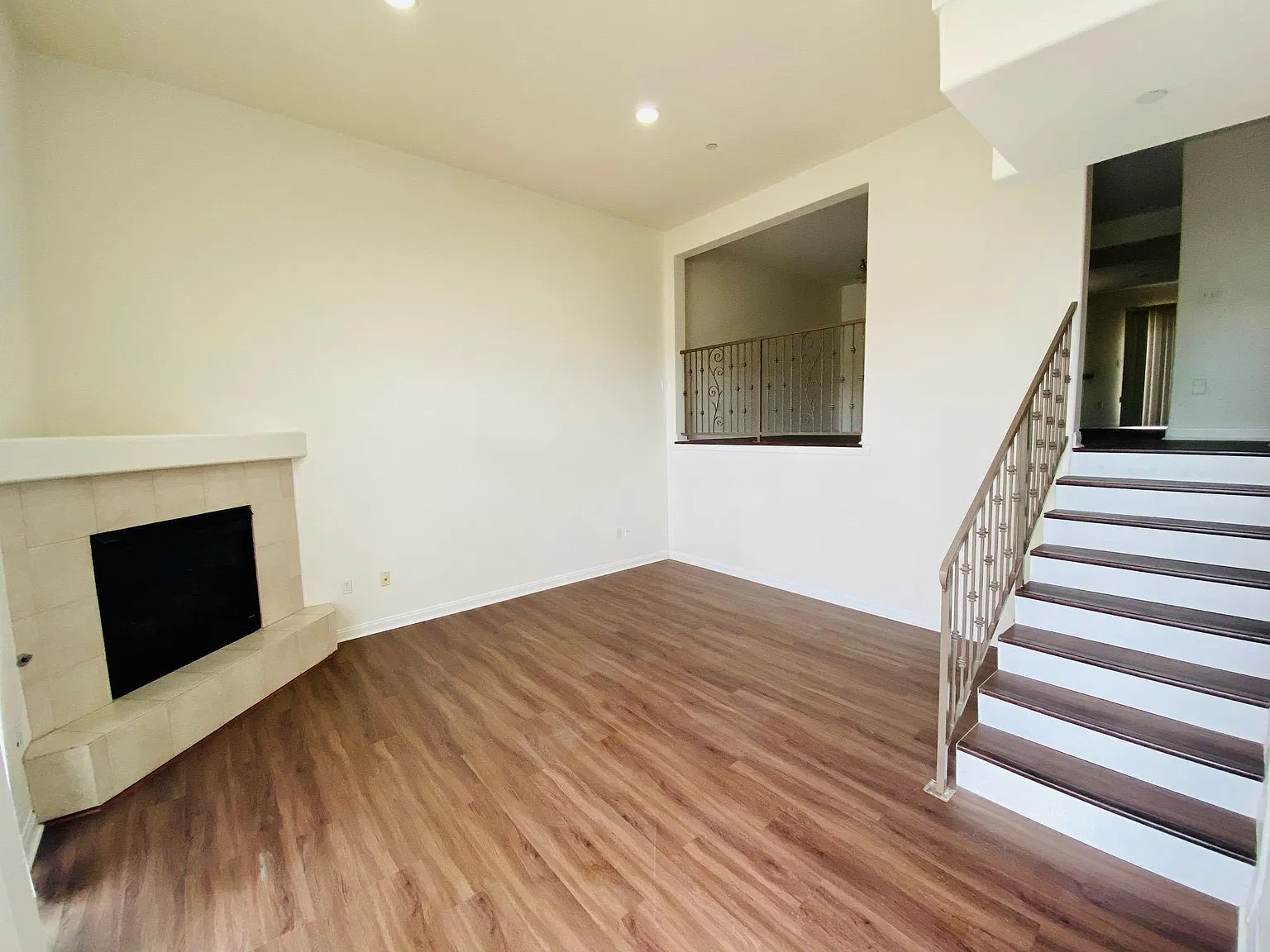 3 bed, 1626 sqft, $3,799 — Photo 4