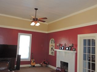 76 N Poplar St, Adrian, GA 31002