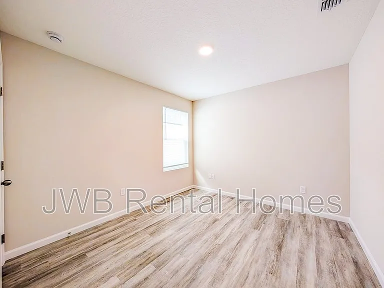 5447 Wabash Blvd — Photo 13