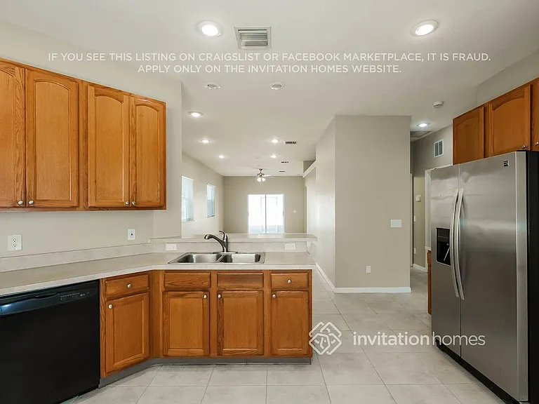 1846 Atlantic Dr — Photo 10