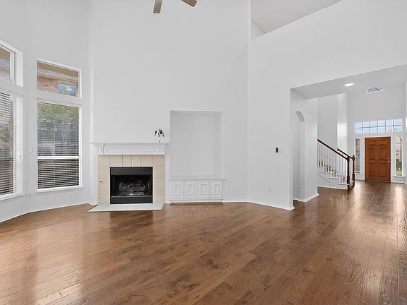 2nd image of 2050 Ashbourne Dr