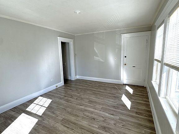 3rd image of 67 Old Colony Ave #1L