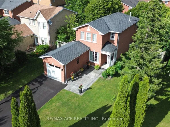 1 Aldcroft Cres, Clarington, ON L1C 4P2