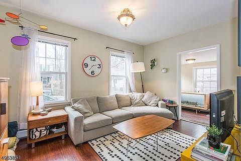 1st image of 20 Miller St #B