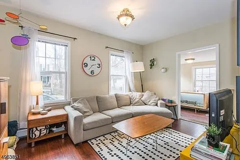 20 Miller St #B Photo 1