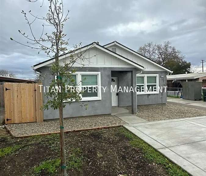 3616 Branch St — Photo 3