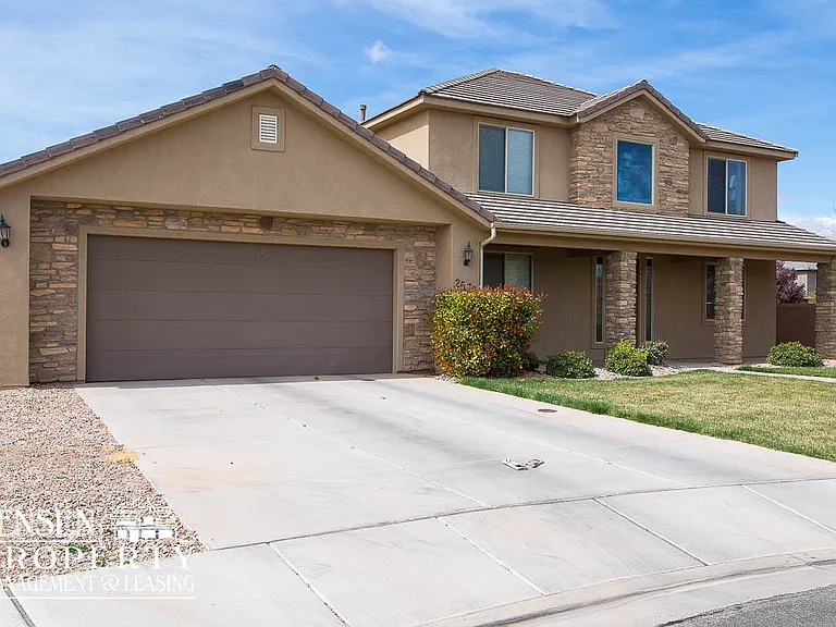 2570 S Songbird Cir — Photo 4