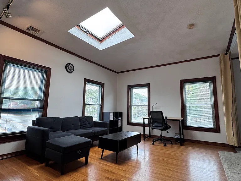 438 Pleasant St #3 — Photo 2