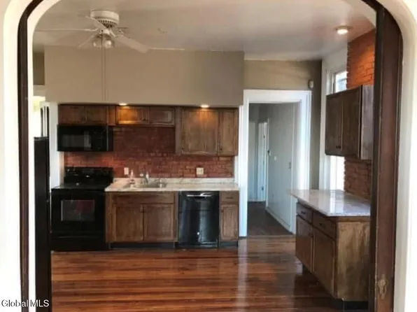 821 23rd St Floor 1, Watervliet, NY 12189