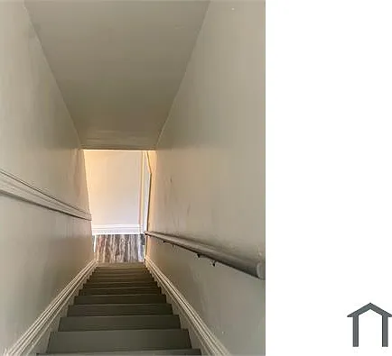 2613 Webster Ave — Photo 6