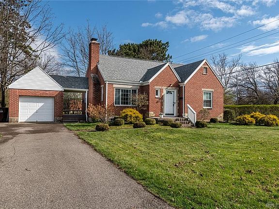 2nd image of 413 Earnshaw Dr