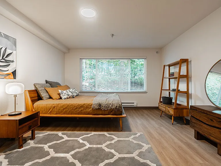 Crossroads Garden Apartments — Photo 92