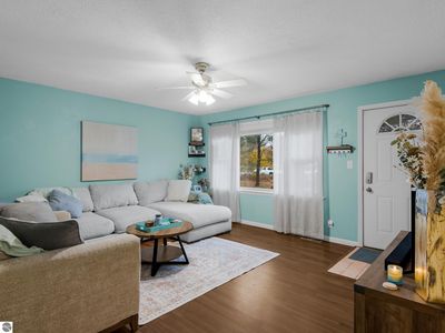 4740 Manor Wood Dr N, Traverse City, MI, 49685