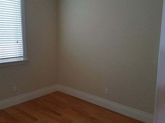 4th image of 2939 San Luis St