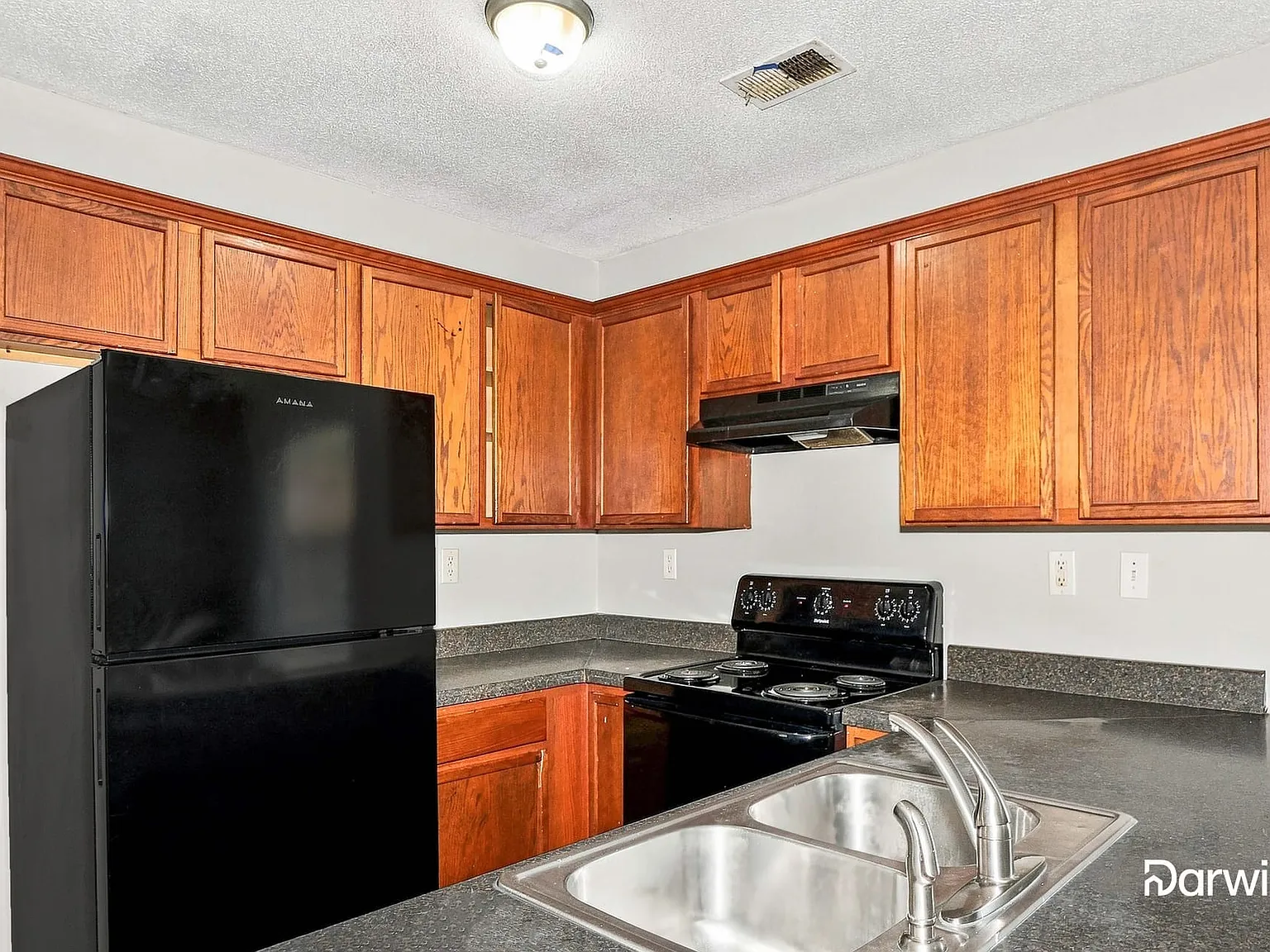 3 bed, 2.0 bath, 1199 sqft, $1,595 — Photo 3