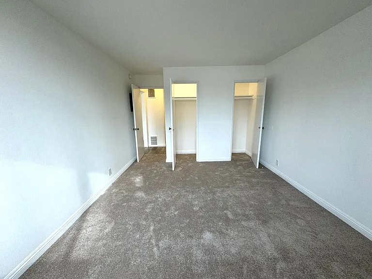12221 San Vicente Blvd — Photo 28