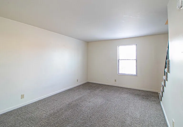 1603-10 Minglewood Dr — Photo 5