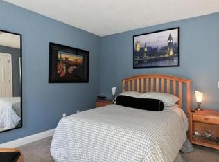 2 Bear Hill Rd, Natick, MA 01760