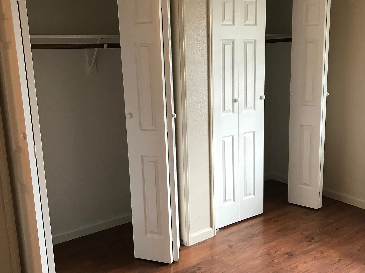 2 bed, 900 sqft, $1,900 — Photo 4