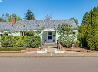 1425 NE 17th St, McMinnville, OR 97128