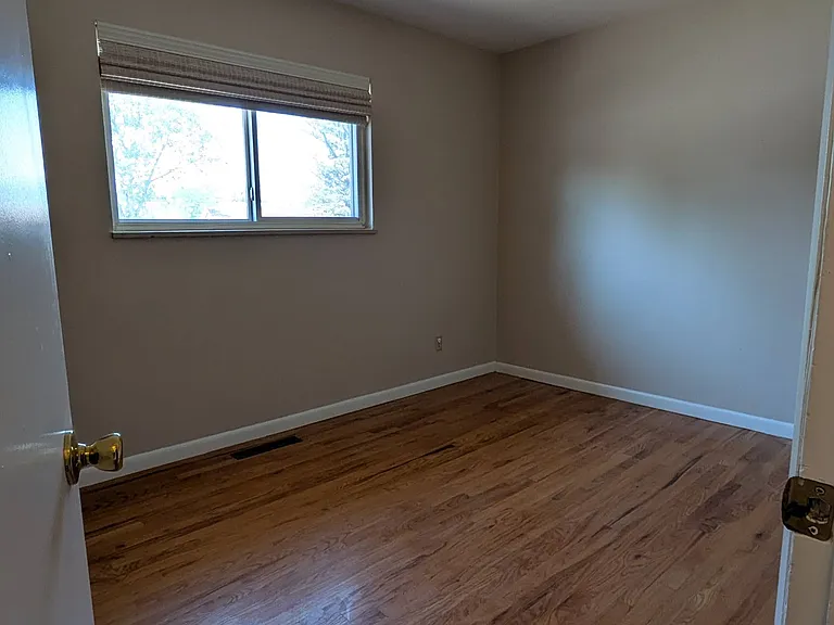 4050 Hollow Rd — Photo 16
