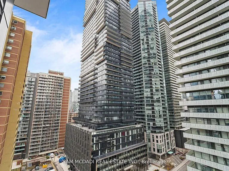 634 Church St #1011 — Photo 1
