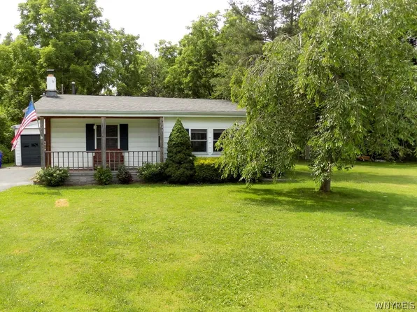 9244 Tonawanda Creek Rd, Clarence Center, NY 14032