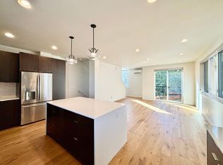 1204B 5th Ave N, Seattle, WA 98109