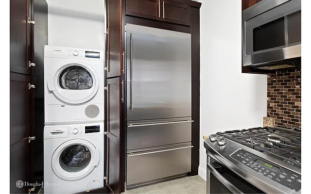 Rented by Douglas Elliman | media 16