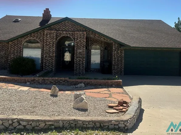 802 Fountain Dr, Carlsbad, NM 88220