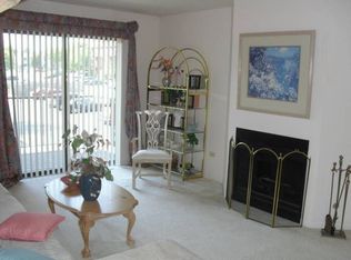 1056 Michael Ct APT 235, Glendale Heights, IL 60139