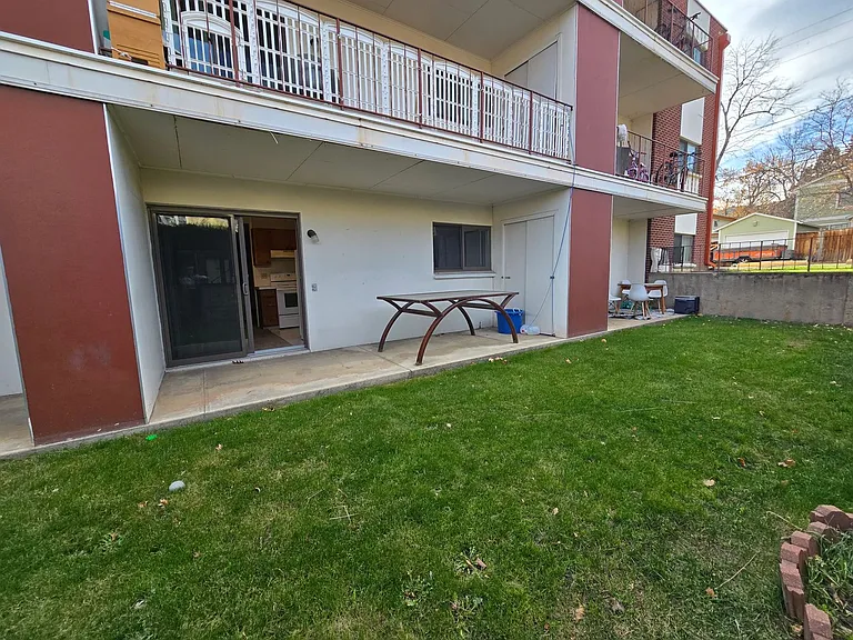 2845 Broadway Street — Photo 29
