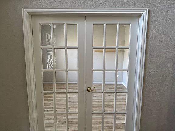 Study/Office with French door