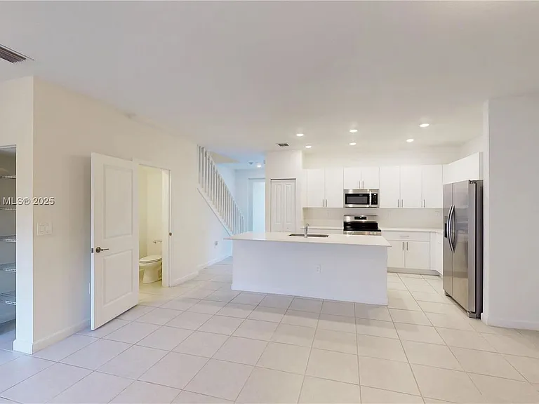 12875 SW 243rd Ter — Photo 3