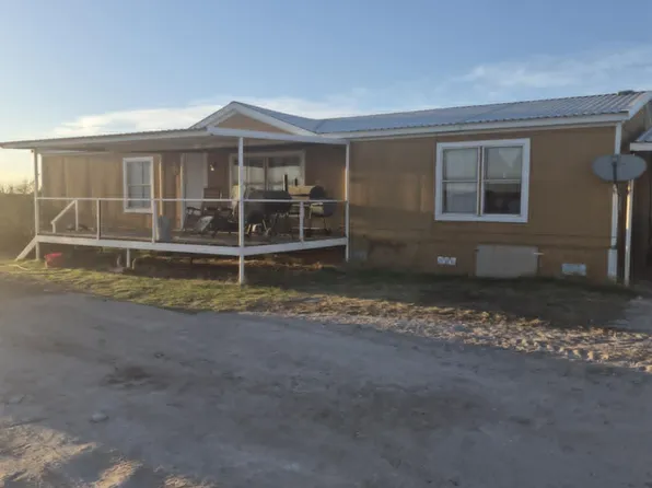 1956 S Roosevelt Road 8, Portales, NM 88130