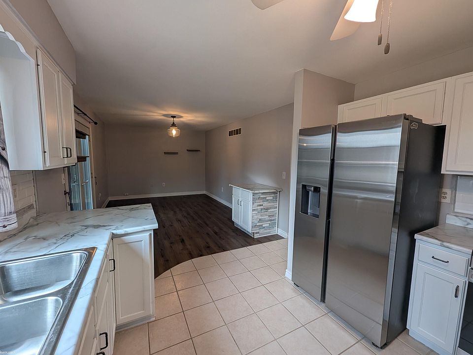 2881 Harwood Dr, photo 26