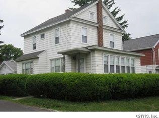 301 Malverne Dr, Syracuse, NY 13208