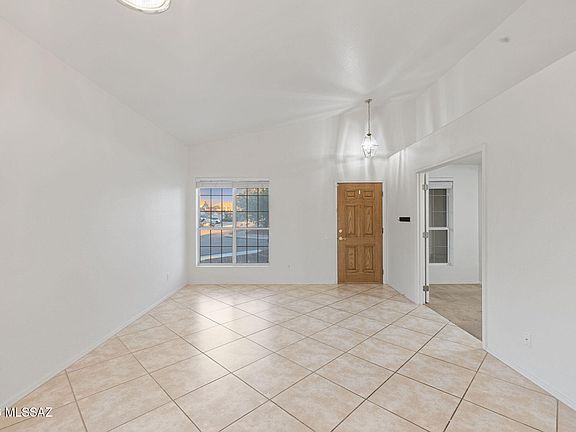 5th image of 5540 N Weeping Rock Dr