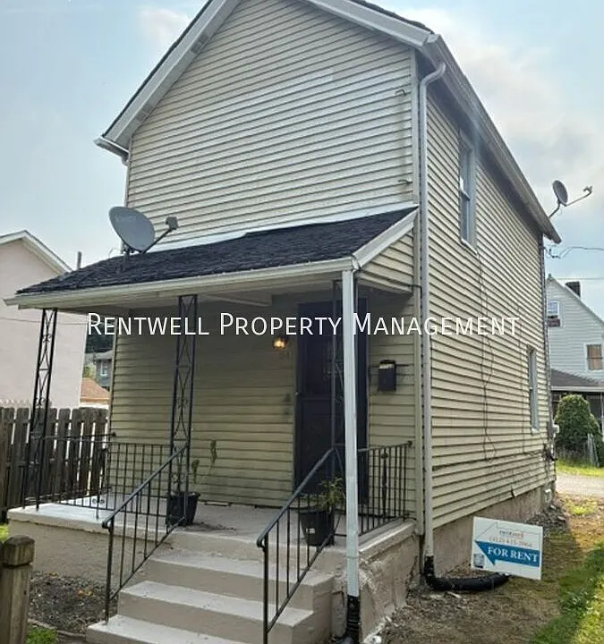 194 11th St #REAR