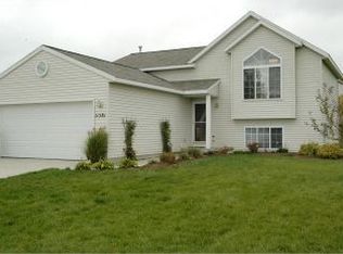 11581 Barnsley Rd SE, Lowell, MI 49331