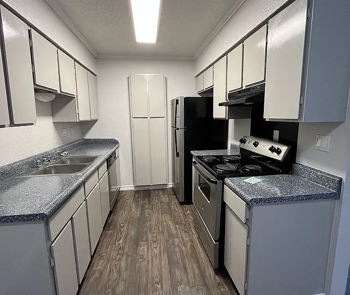 Juniper Springs Apartments — Photo 157