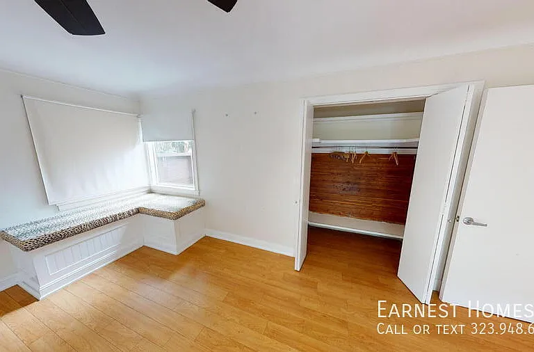 2577 S Bundy Dr — Photo 18