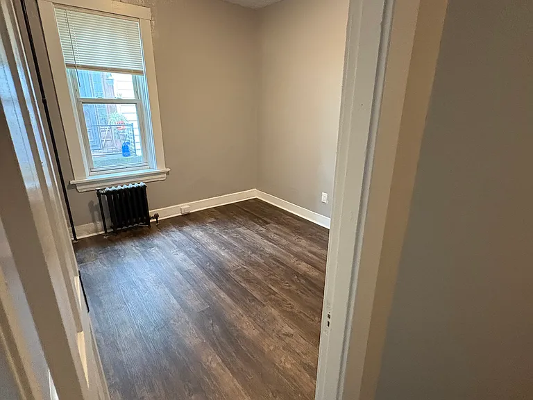 2727 Harris Ave #2 — Photo 4