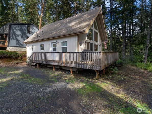 21 N Canal View Court, Lilliwaup, WA 98555