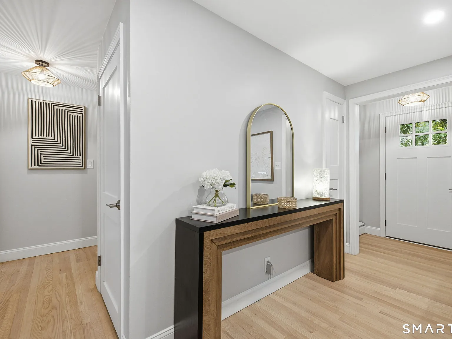 3 bed, 1.0 bath, 2211 sqft, $4,000 — Photo 4